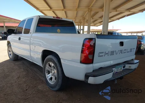 1999 Chevrolet Silverado 1500 из США, поврежденный, VIN 1GCEC19W9XZ128866